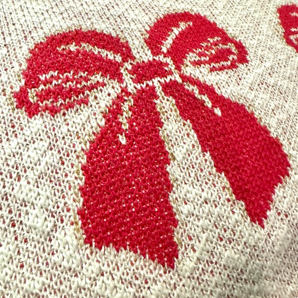 Cupcakes And Cashmere Christmas Red Bow Pillows - Picture 3 of 3